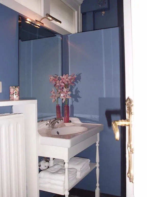 Apartments Suites In アントウェルペン 0*,  ベルギー